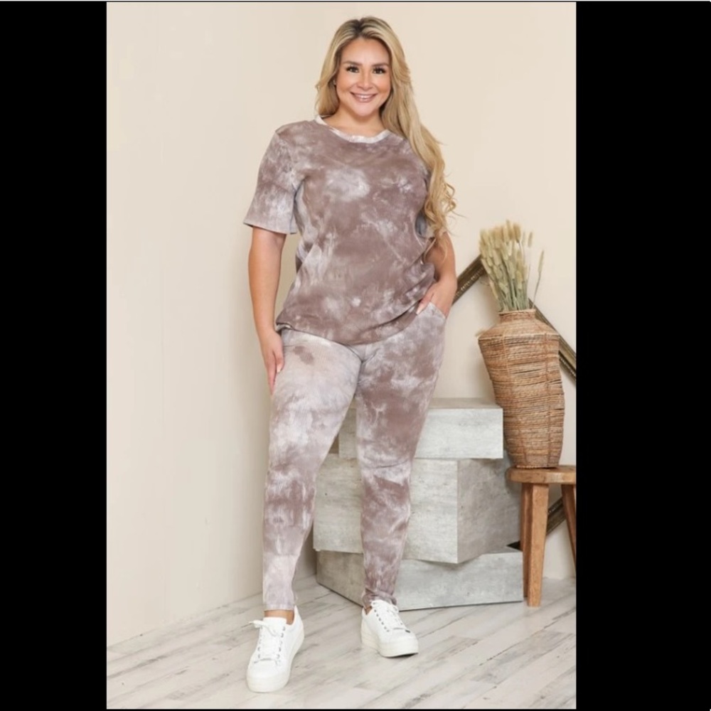 So Comfy 2-Piece Set